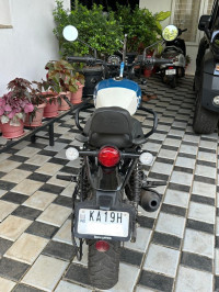 Royal Enfield Hunter 350 Metro