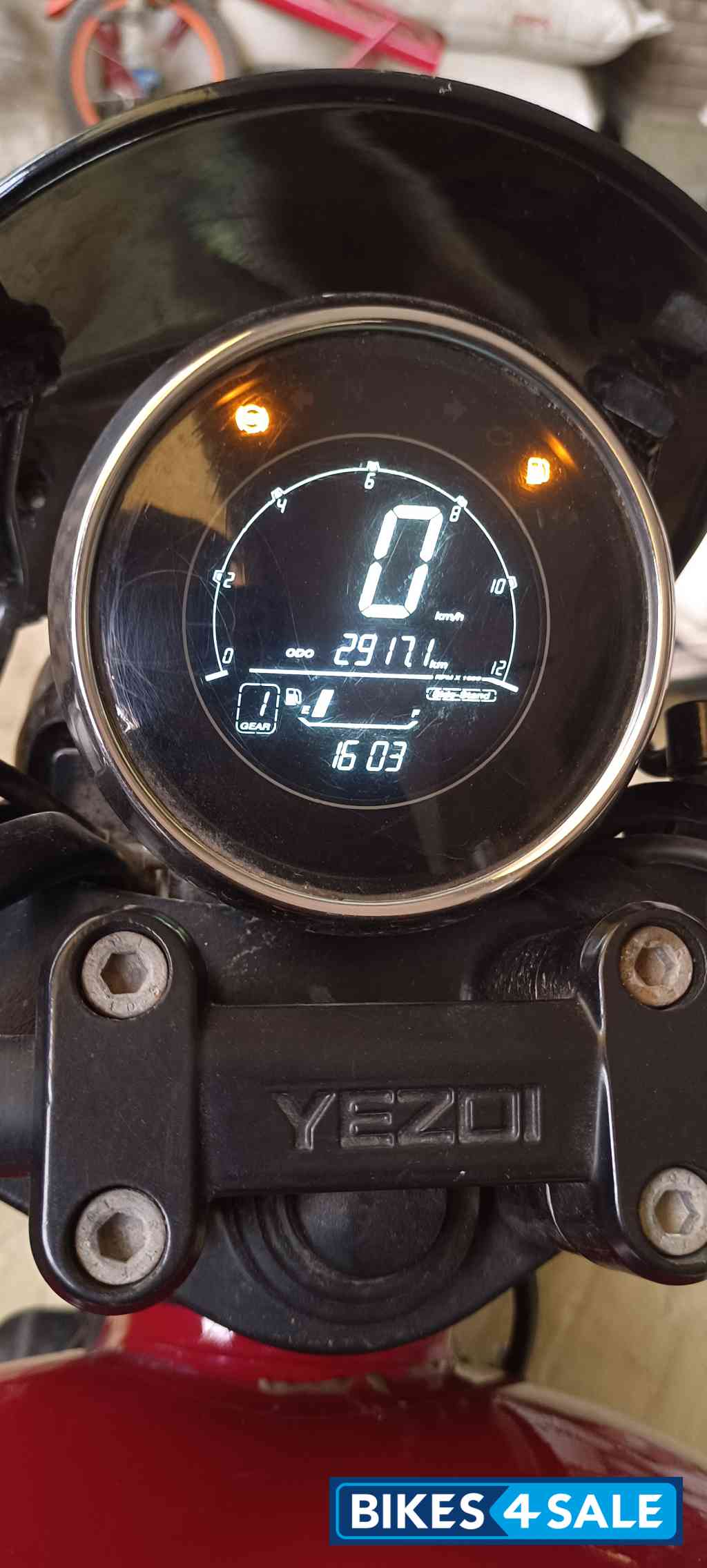 Inferno Red Yezdi Roadster Dual Tone