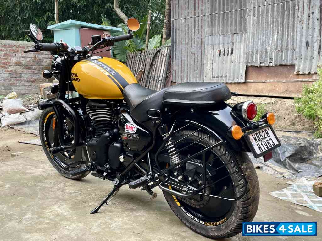 Yellow Royal Enfield Meteor 350 Fireball