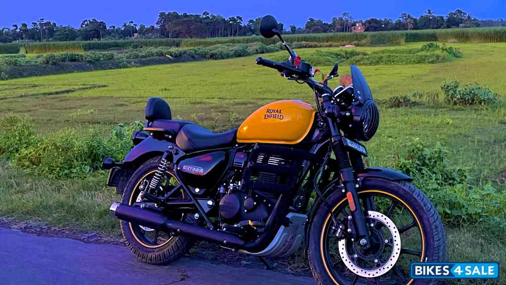 Yellow Royal Enfield Meteor 350 Fireball