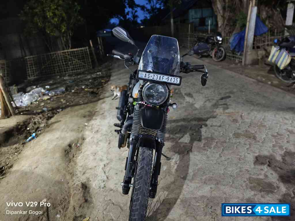 Yezdi Adventure Matte