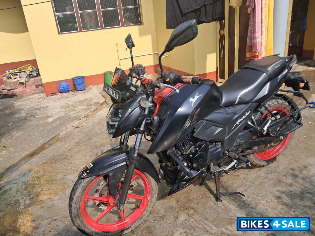 Black With Red Alloy TVS Apache RTR 160 4V Special Edition