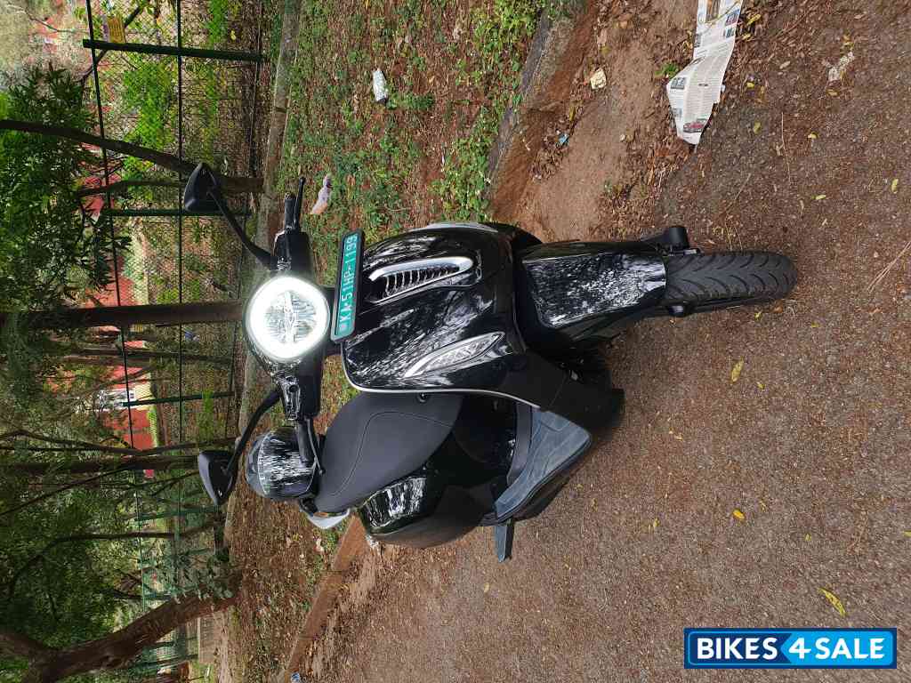 Black Bajaj Chetak Premium Black Bajaj Chetak Premium