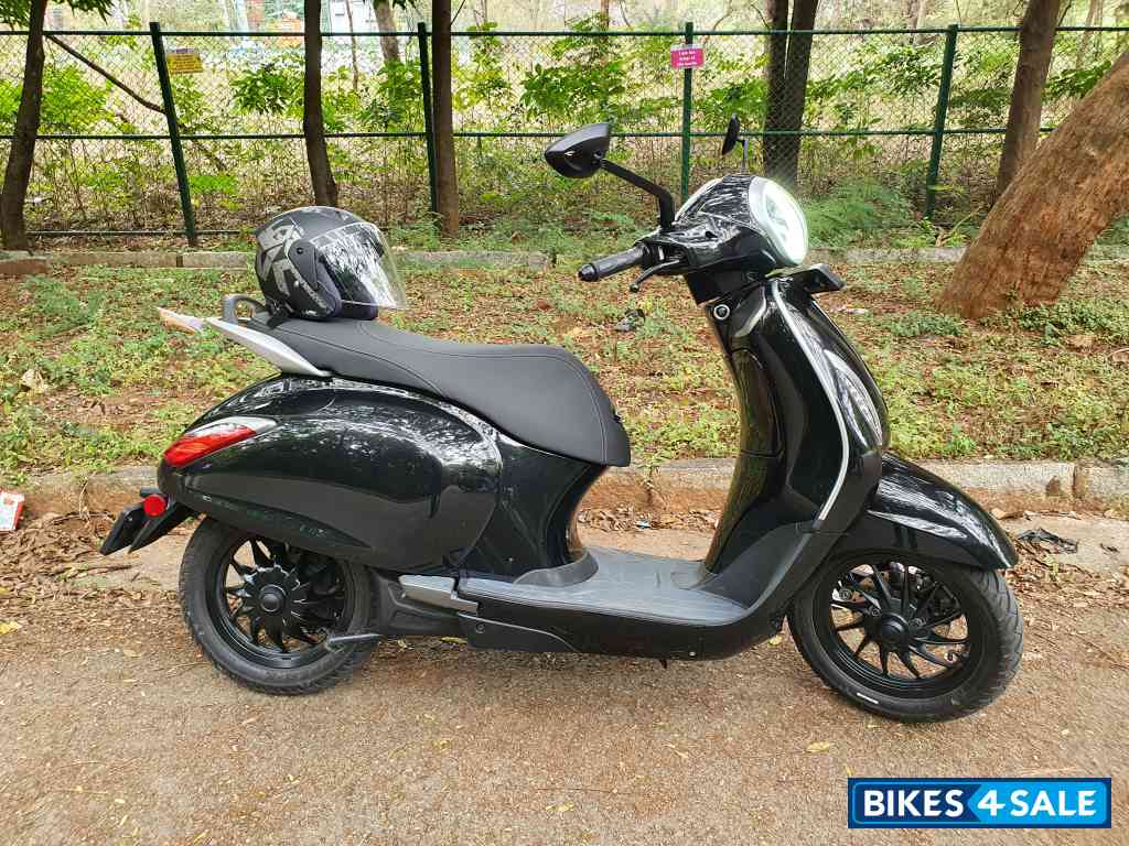 Black Bajaj Chetak Premium Black Bajaj Chetak Premium