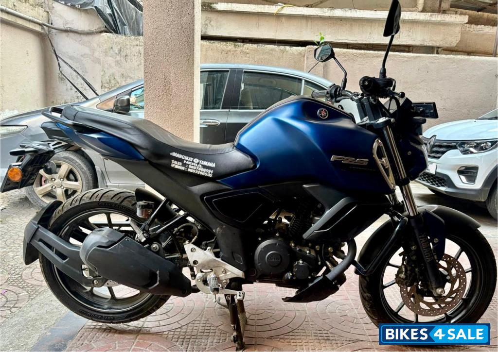 Matt Blue Yamaha FZ-S FI Ver 4.0