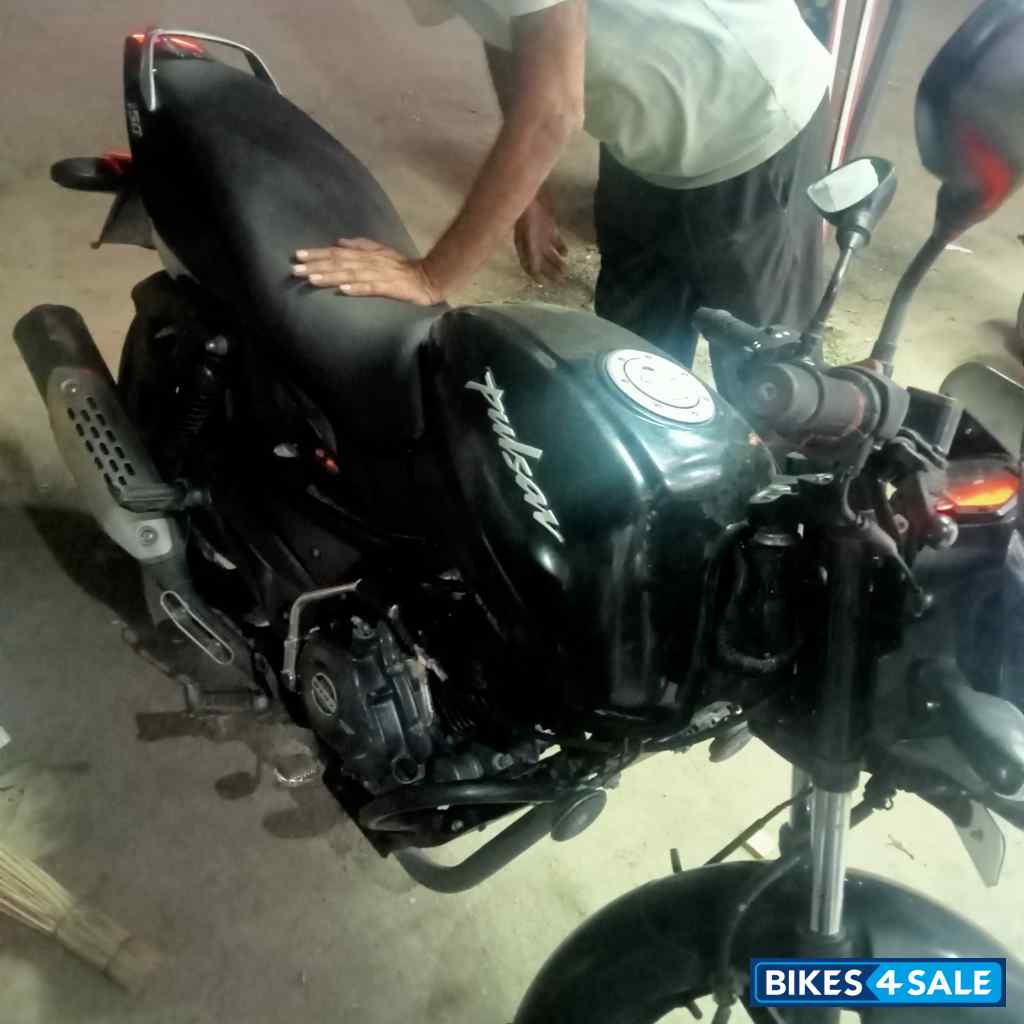 Black Bajaj Pulsar 150 DTSi