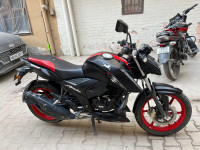 Matte Black TVS Apache RTR 160 4V Special Edition