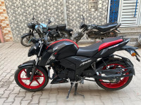 Matte Black TVS Apache RTR 160 4V Special Edition