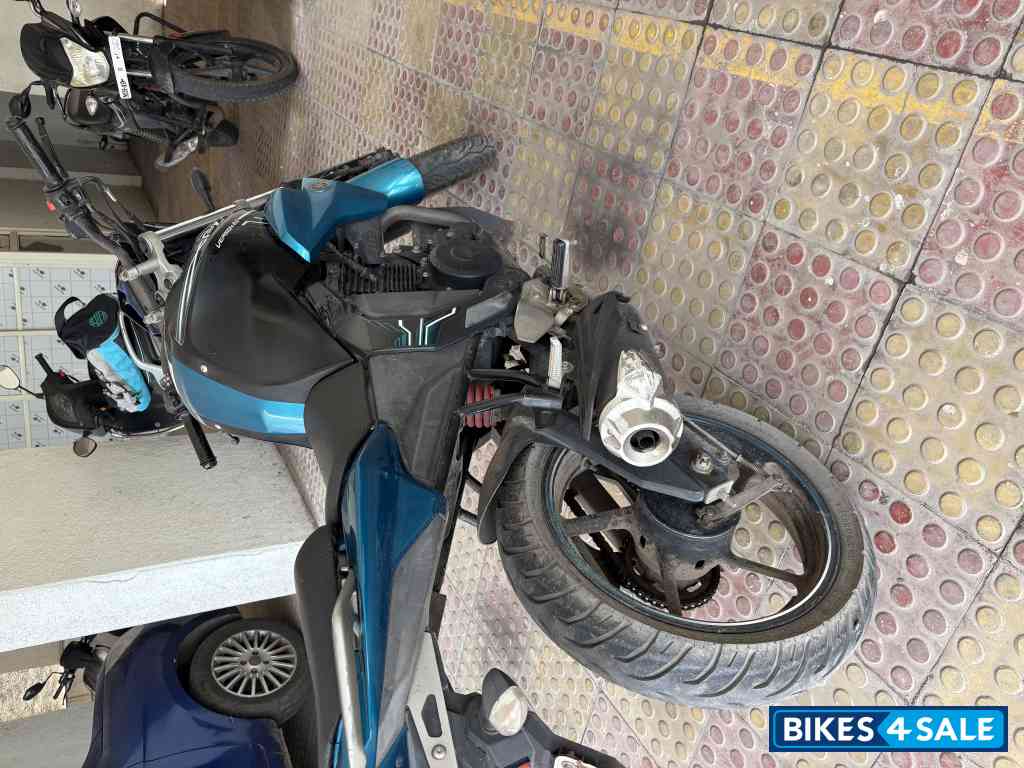 Black And Blue Yamaha FZ-S FI V2