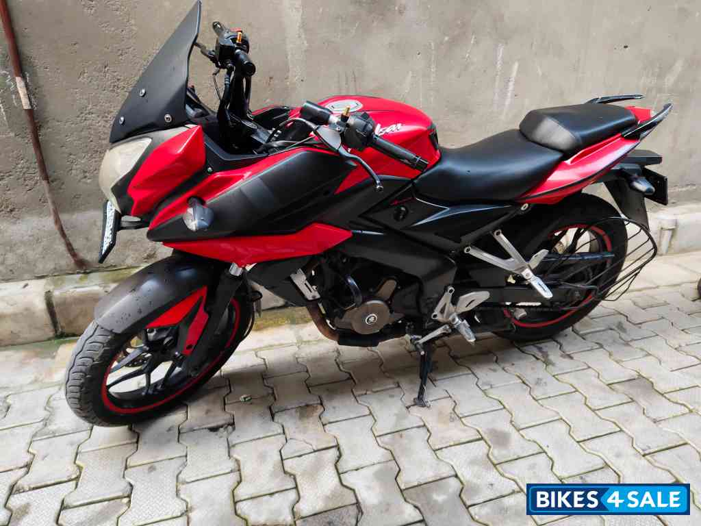 Bajaj Pulsar AS 200