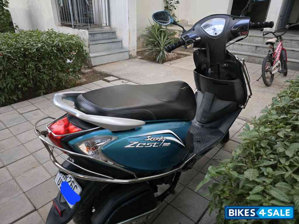 TVS Scooty Zest
