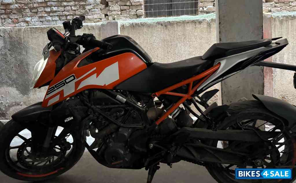 KTM Duke 250