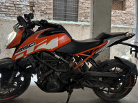KTM Duke 250