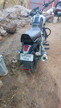 Bajaj V15