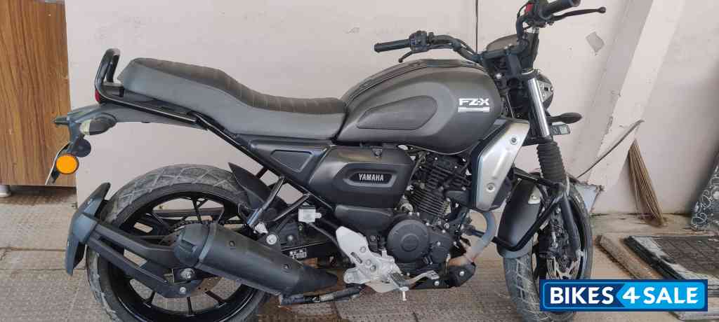 Yamaha FZ-X