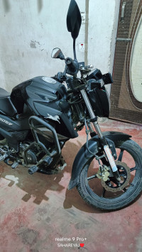 Black TVS Raider SX