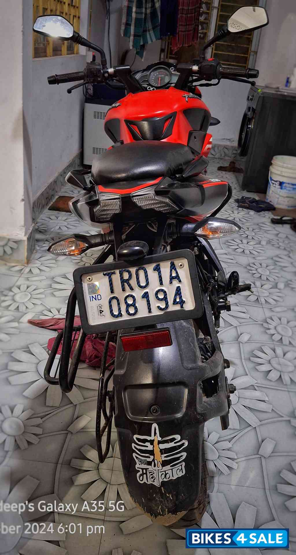 Red Bajaj Pulsar NS 200 BS6