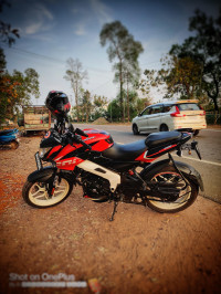 Red Bajaj Pulsar NS 200 BS6