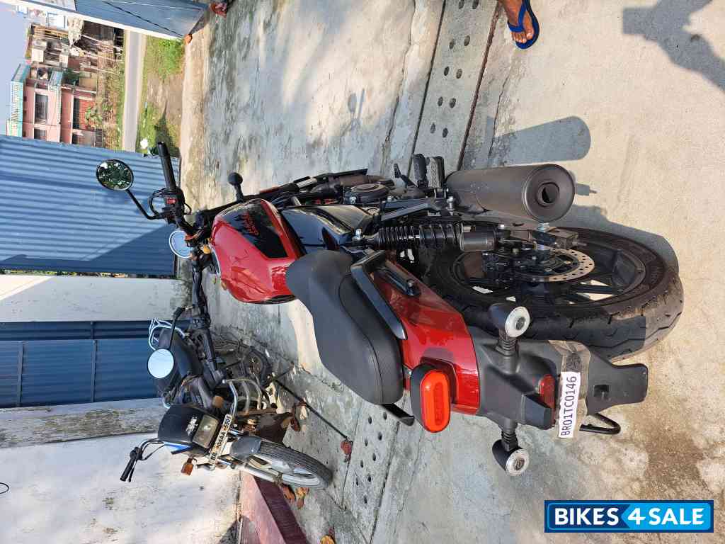 Red & Black Harley Davidson X440 Vivid