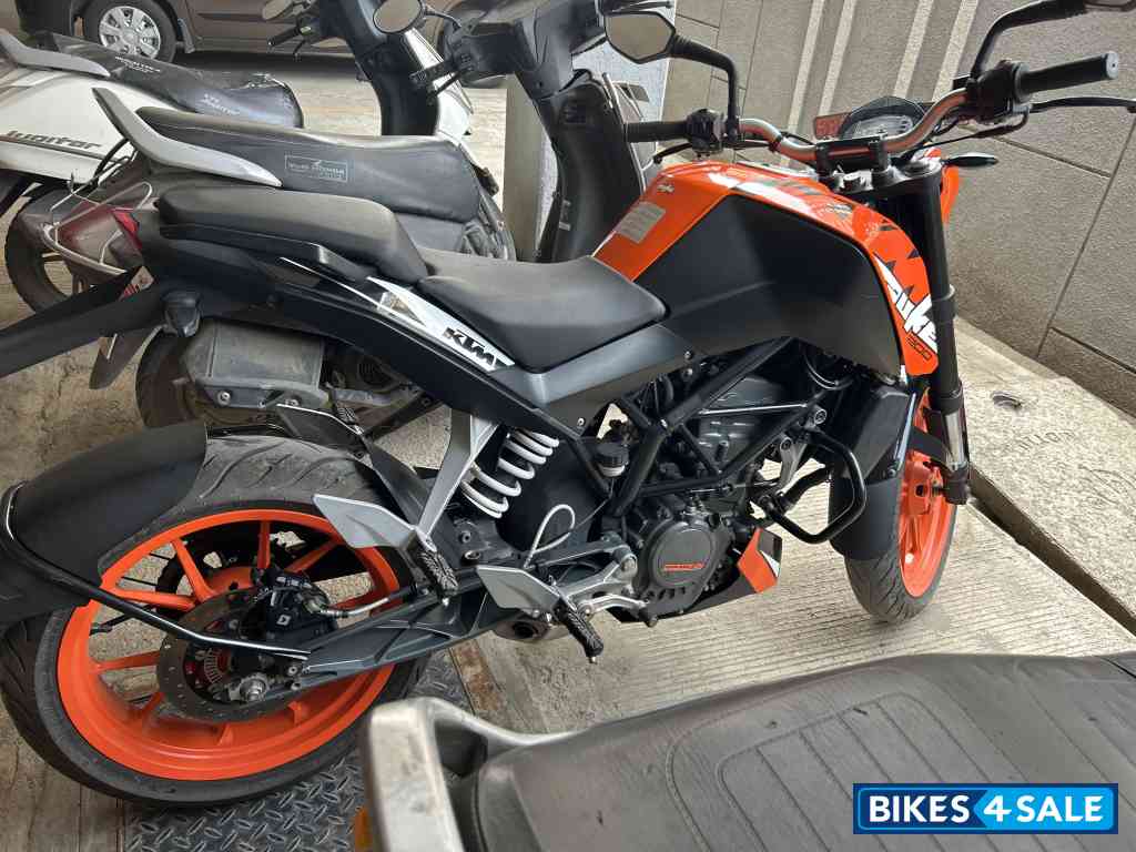 KTM Duke 200 ABS