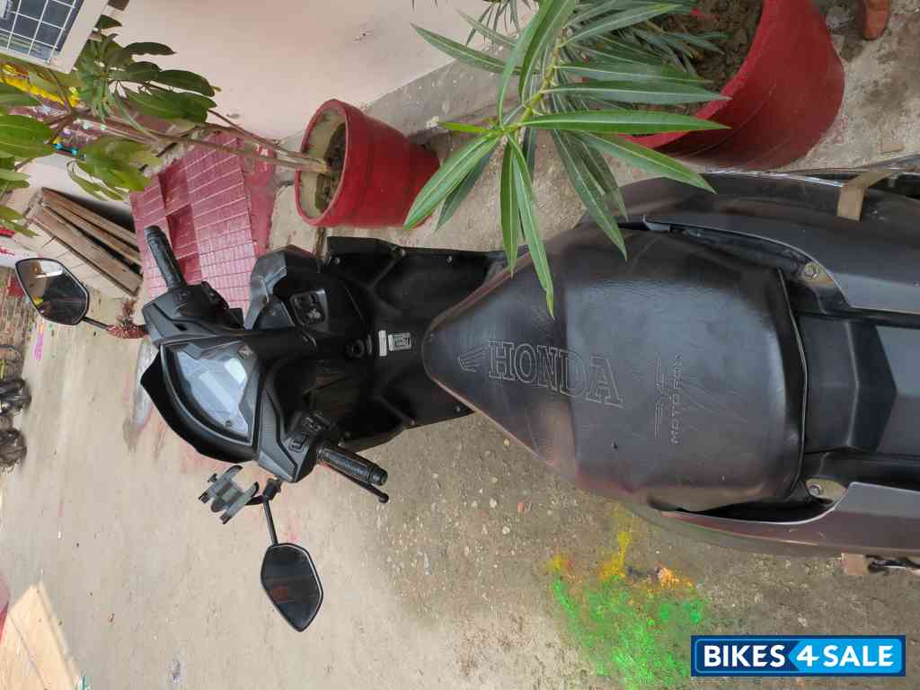 Dark Grey Honda Grazia 125 BS6