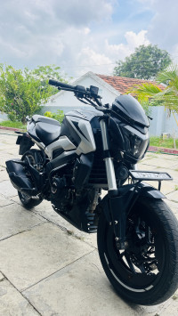 Black Bajaj Dominar 250