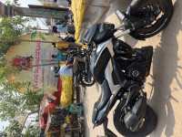 Black Bajaj Dominar 250