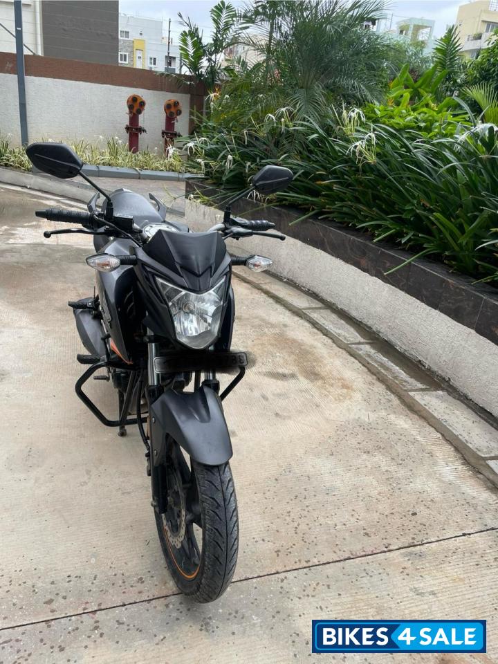 Honda CB Hornet 160R