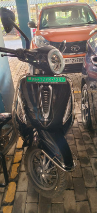 Brooklyn Black Bajaj Chetak Premium