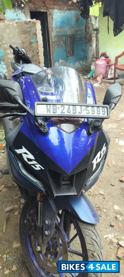 Yamaha R15 V4