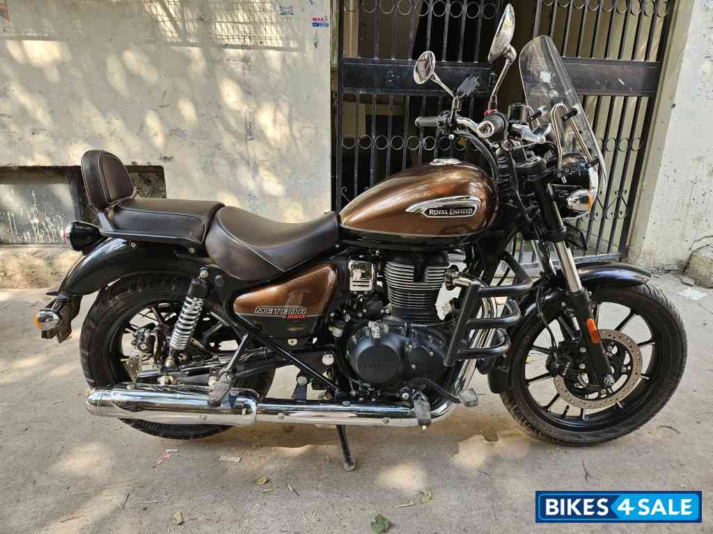 Brown Royal Enfield Meteor 350 Supernova