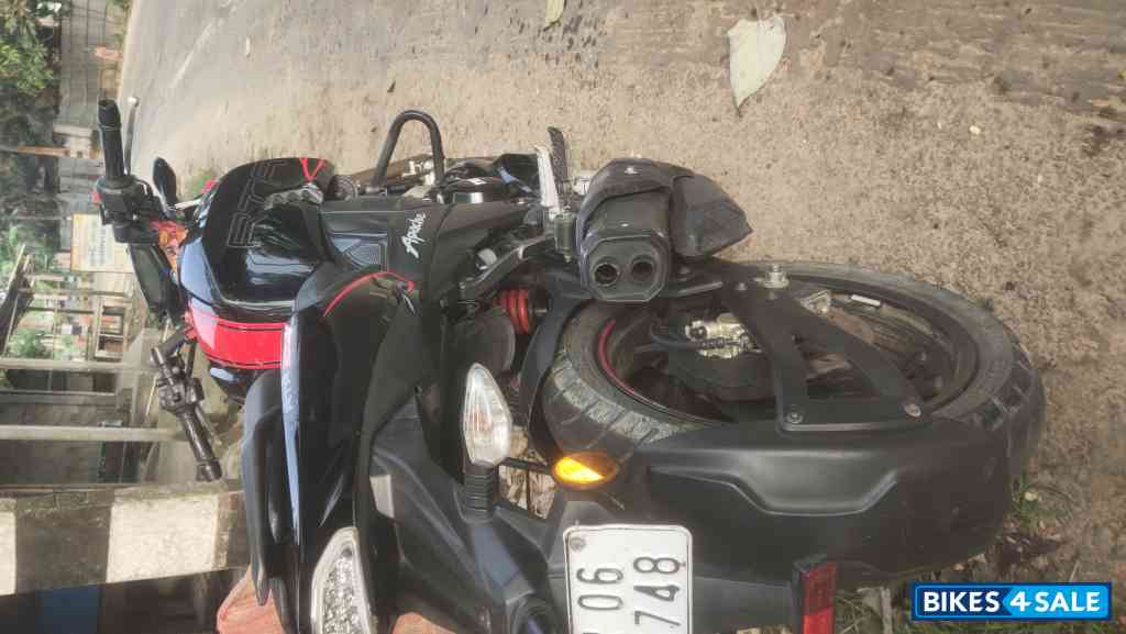 TVS Apache RTR 200 4V ABS