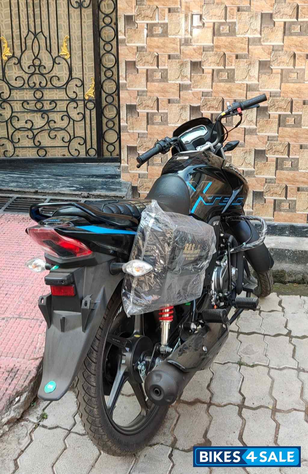 Black And Blue Hero Passion XTec