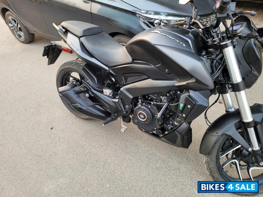 Metallic Grey Bajaj Dominar 400 ABS BS6