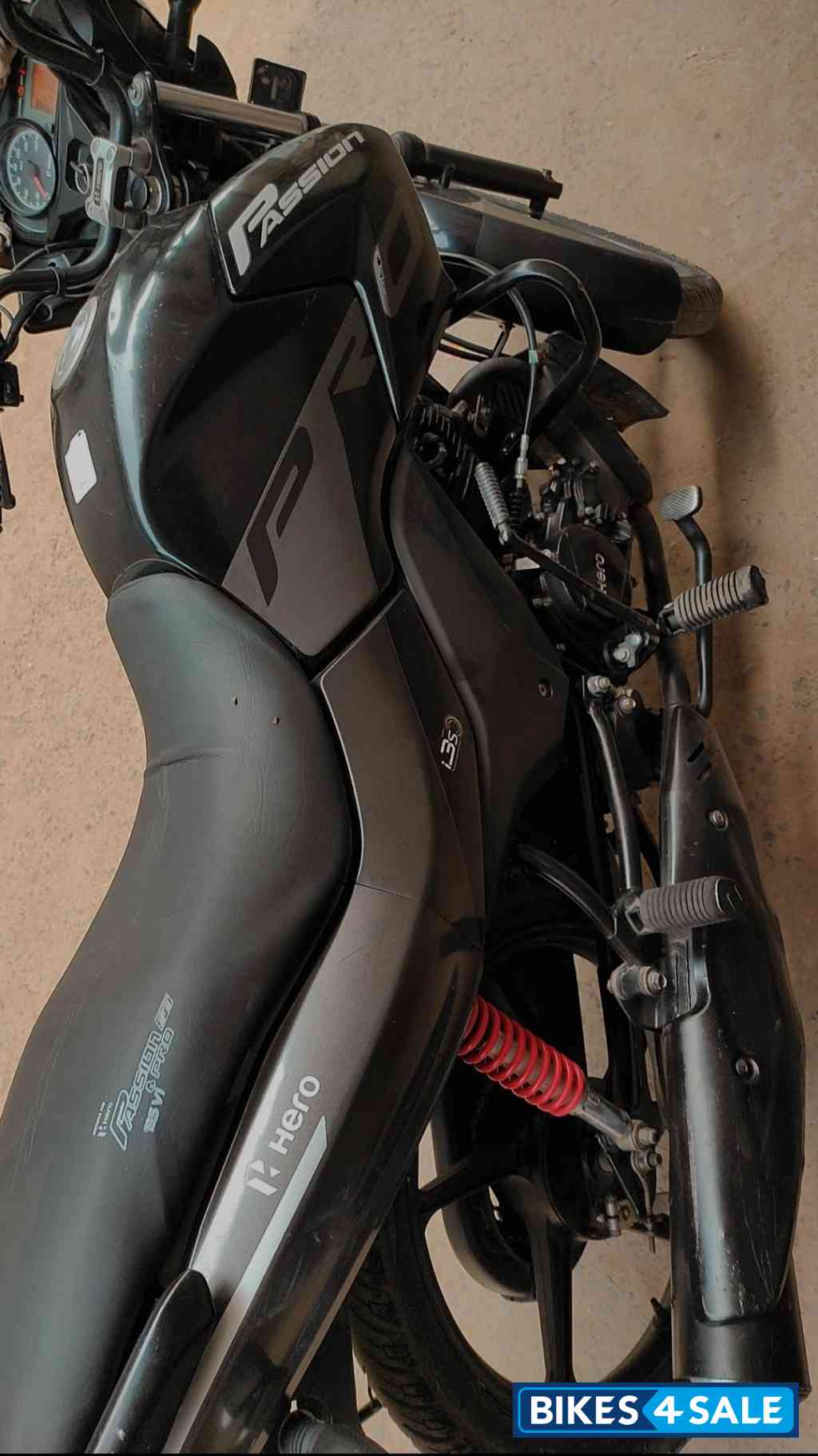 Black Hero Passion Pro BS6