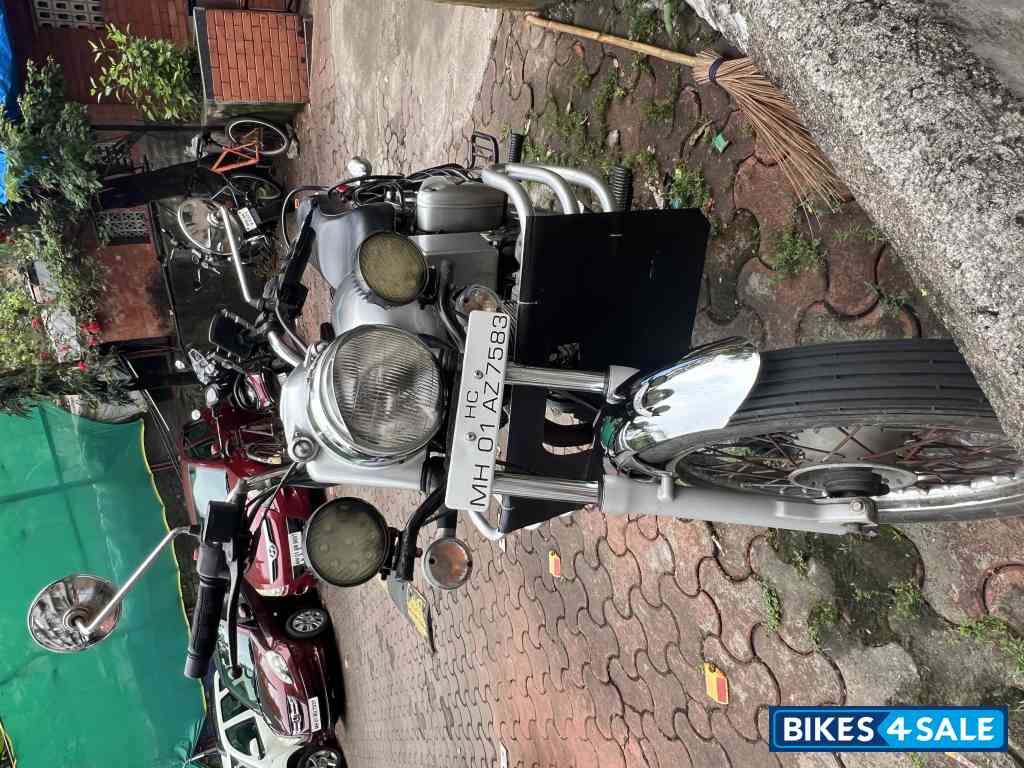 Silver Royal Enfield Bullet Electra Twinspark