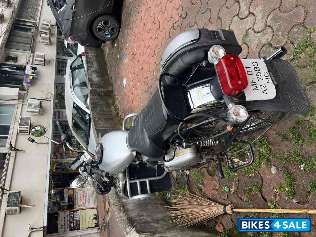 Silver Royal Enfield Bullet Electra Twinspark