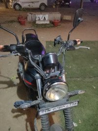 Met Black Bajaj Avenger 220 DTS-i