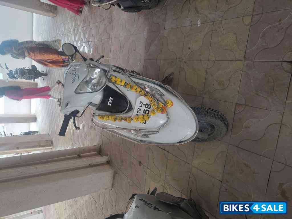TVS Scooty Zest 110 BS6