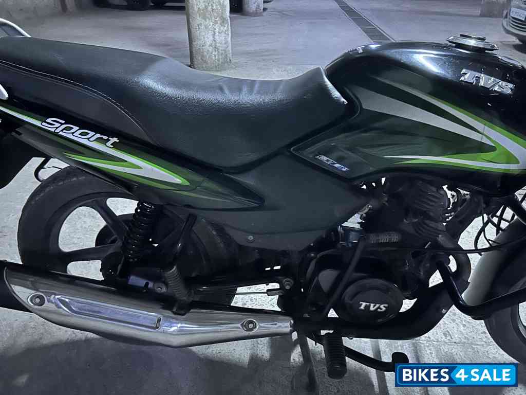 Black Green TVS Sport BS6 Black Green TVS Sport BS6