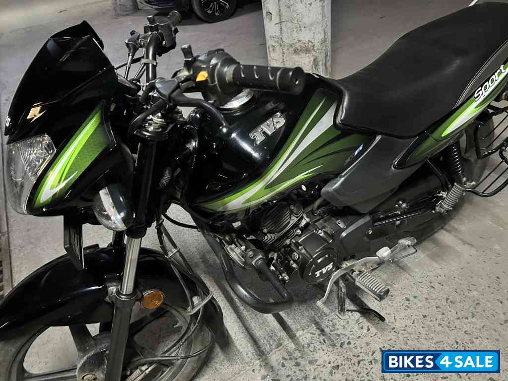 Black Green TVS Sport BS6 Black Green TVS Sport BS6