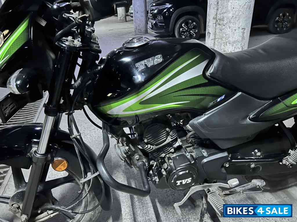 Black Green TVS Sport BS6 Black Green TVS Sport BS6