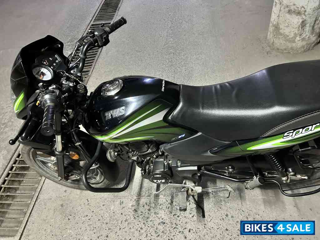 Black Green TVS Sport BS6 Black Green TVS Sport BS6