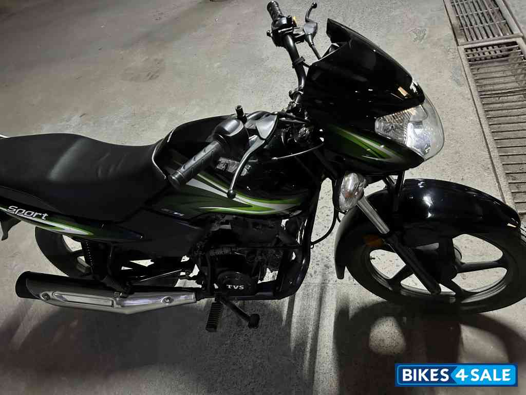 Black Green TVS Sport BS6 Black Green TVS Sport BS6