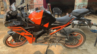 Ebony Black Met KTM RC 200 2022