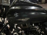 M Green Bajaj Avenger 220 DTS-i