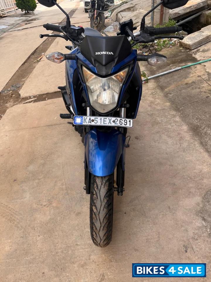 Honda CB Hornet 160R