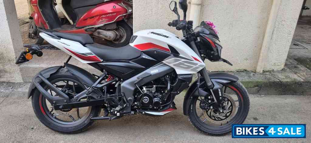 Bajaj Pulsar NS 160 2024
