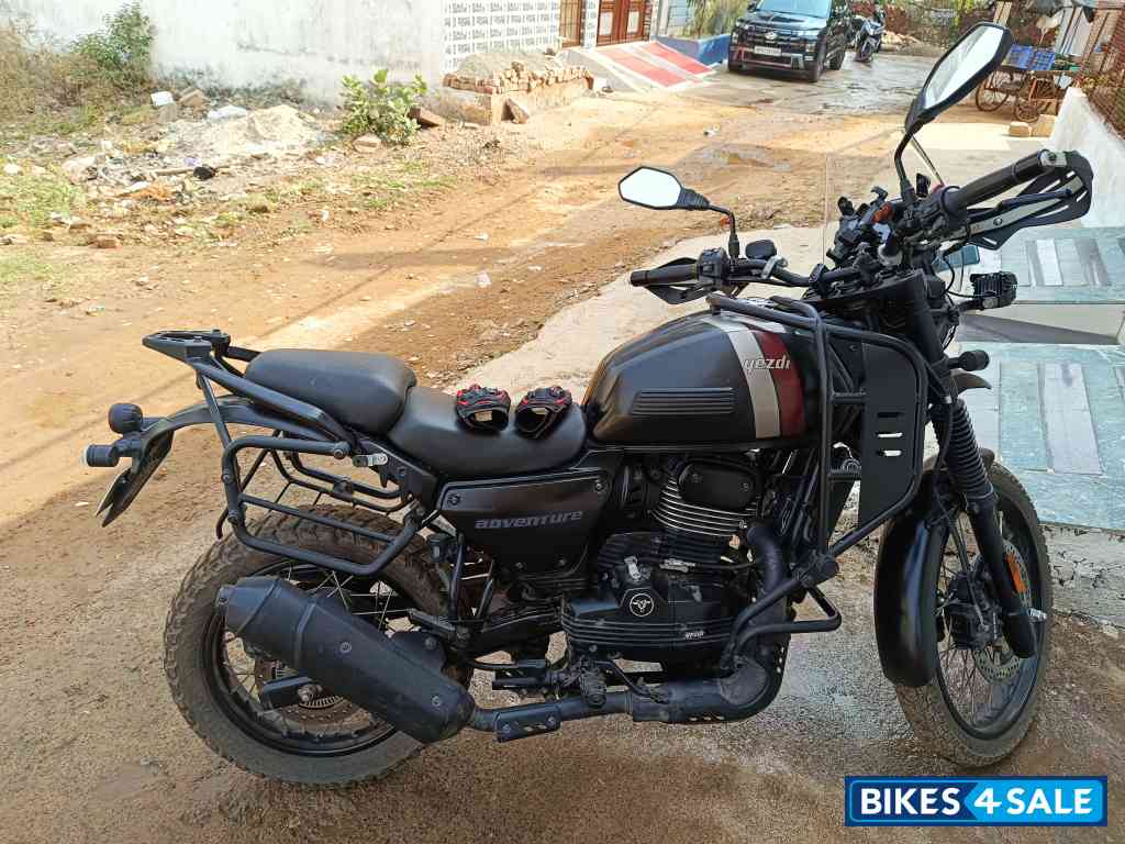 Yezdi Adventure Matte