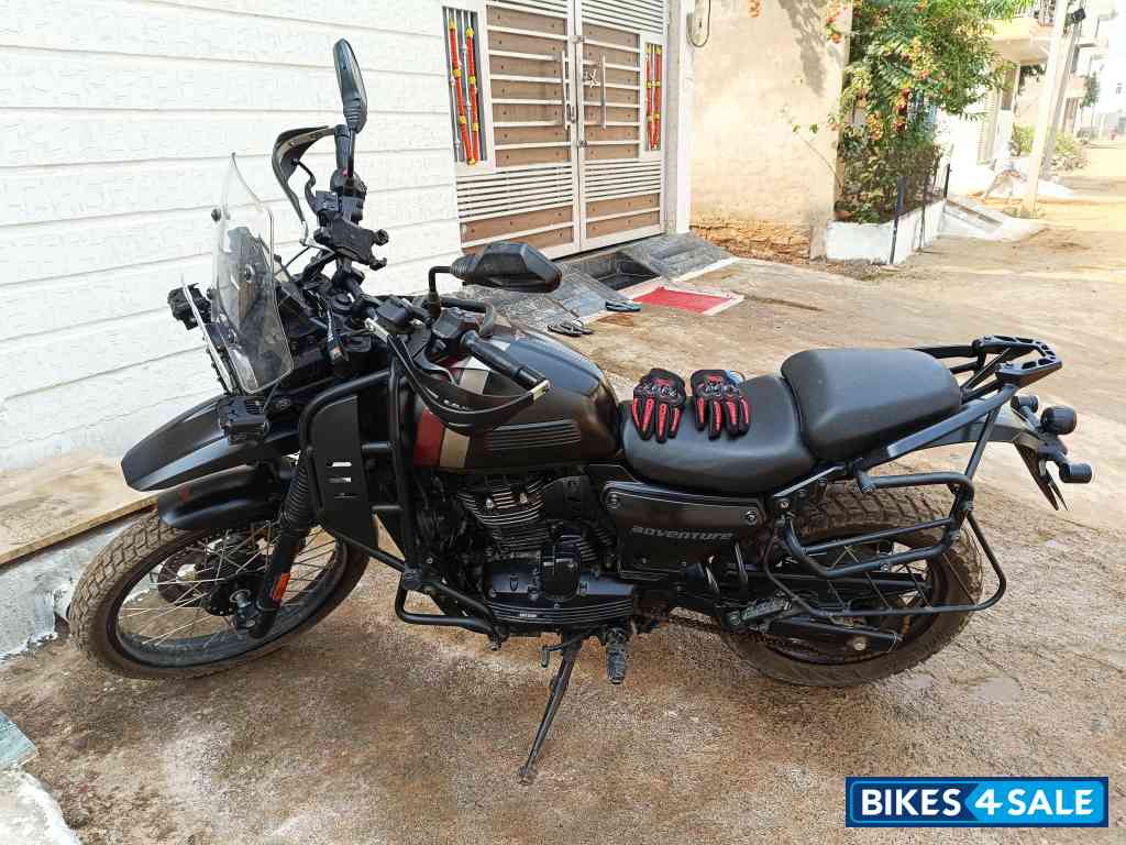 Yezdi Adventure Matte